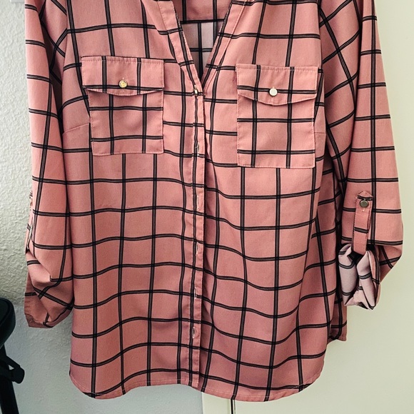 Top - Picture 2 of 2